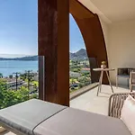 فندق Domes Miramare, A Luxury Collection Resort, Corfu - Adults Only مورايتيكا