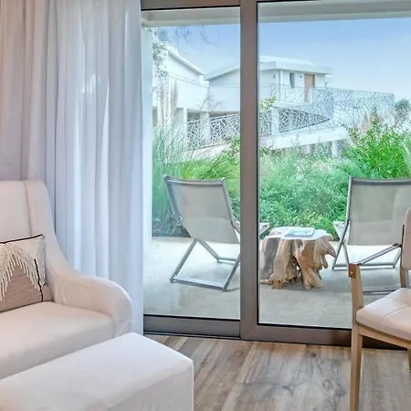 فندق Domes Miramare, A Luxury Collection Resort, Corfu - Adults Only مورايتيكا